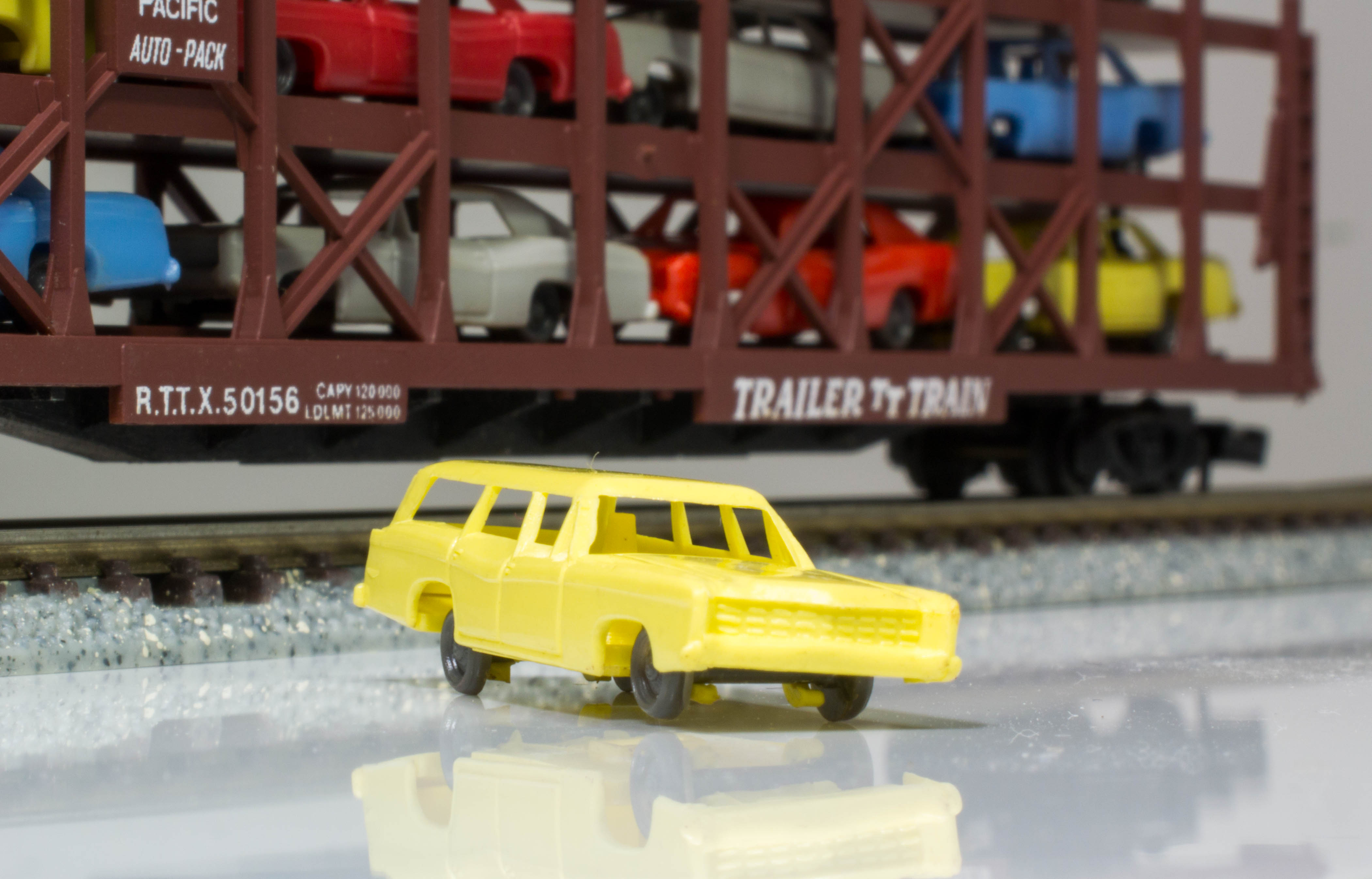 ポポンデッタ】国鉄ク5000形貨車と世界の車運車を比べてみた - 鉄道模型部